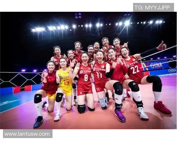 武汉排球队的耐力训练与比赛表现深度剖析聚焦排球运动的挑战与机遇