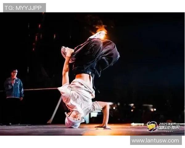 街舞文化的碰撞与融合上海街舞队快攻背后的故事与技巧解析 街舞文化的碰撞与融合上海街舞队快攻背后的故事与技巧解析