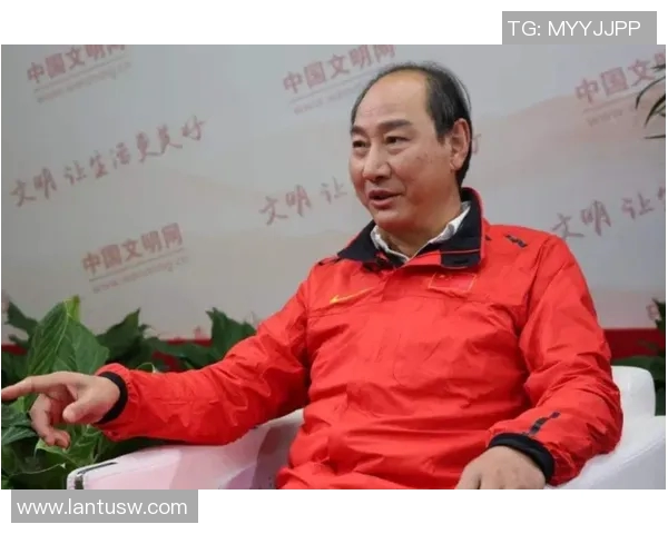 黄军专访:从乒乓球新星到传奇教练的辉煌历程回顾 黄军专访:从乒乓球新星到传奇教练的辉煌历程回顾